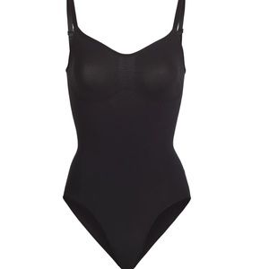 SKIMS Sculpting Bodysuit With Snaps